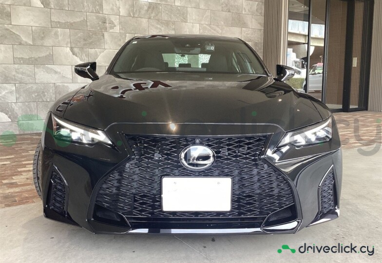 Lexus IS Black