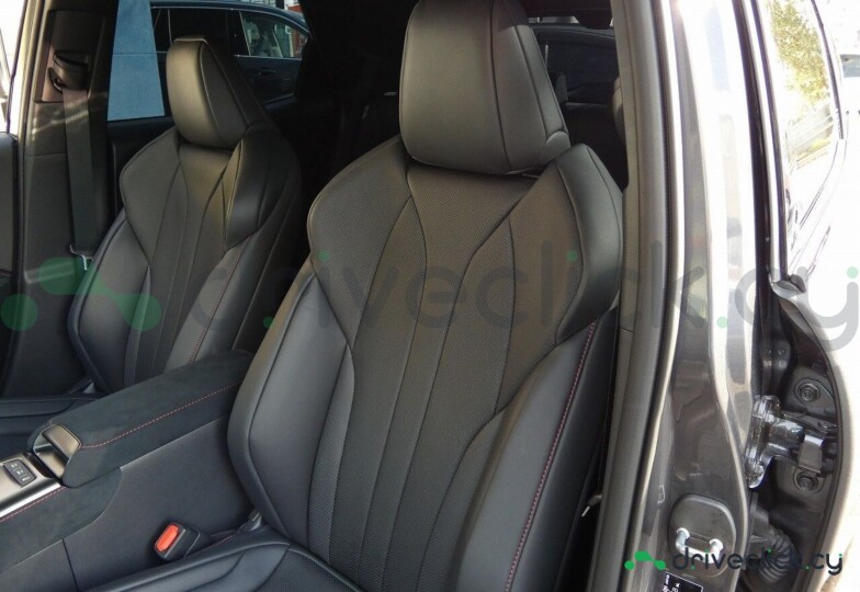 Lexus LBX Blue