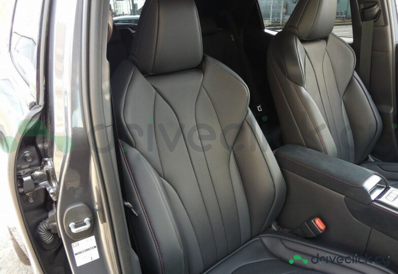 Lexus LBX Blue