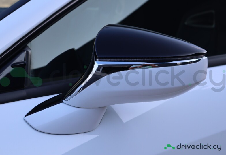 Lexus RC White