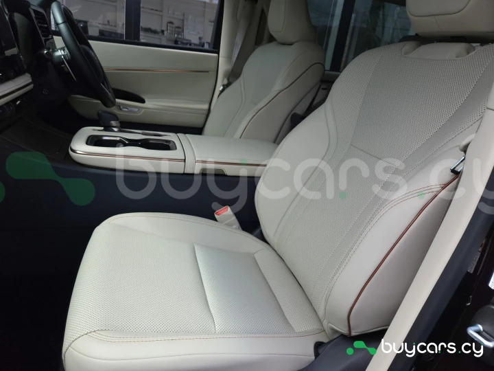 Lexus LM Темно-красный