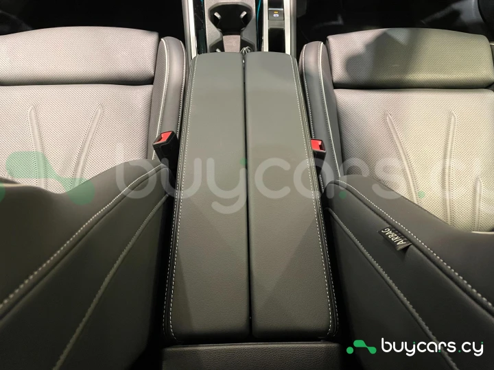 Volkswagen Passat Grey