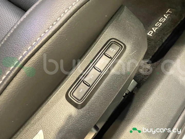 Volkswagen Passat Grey