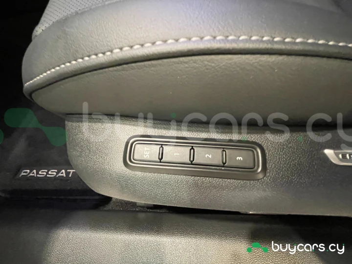 Volkswagen Passat Grey