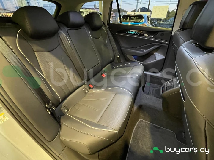 Volkswagen Passat Grey