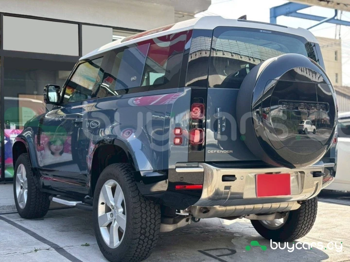 Land Rover Defender Синий