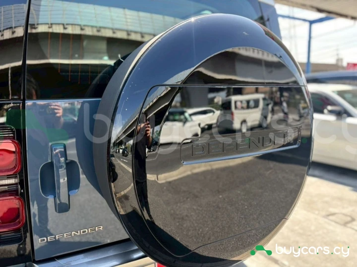 Land Rover Defender Синий