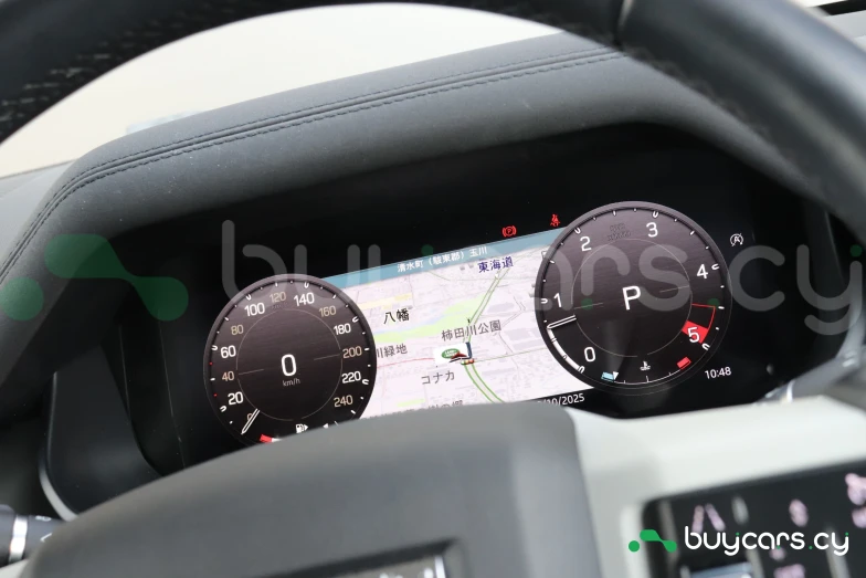 Land Rover Defender Белый