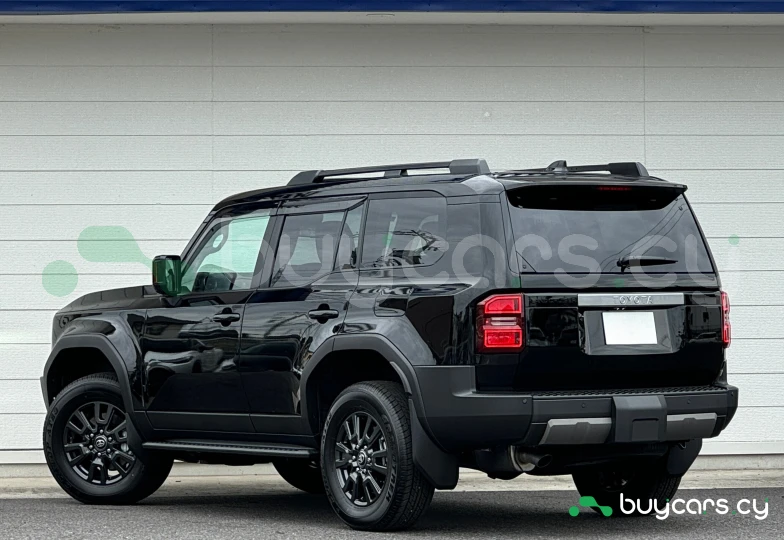 Toyota Land Cruiser 250 Черный