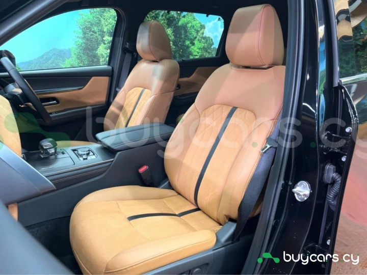 Mazda CX-80 Черный