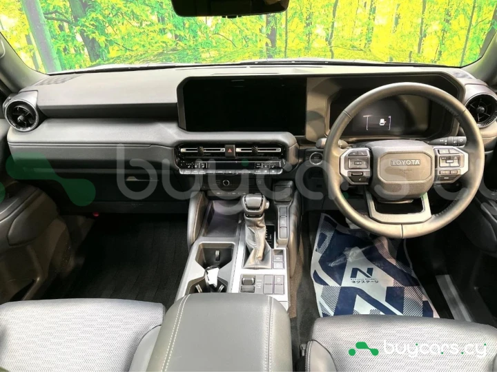 Toyota Land Cruiser 250 Черный