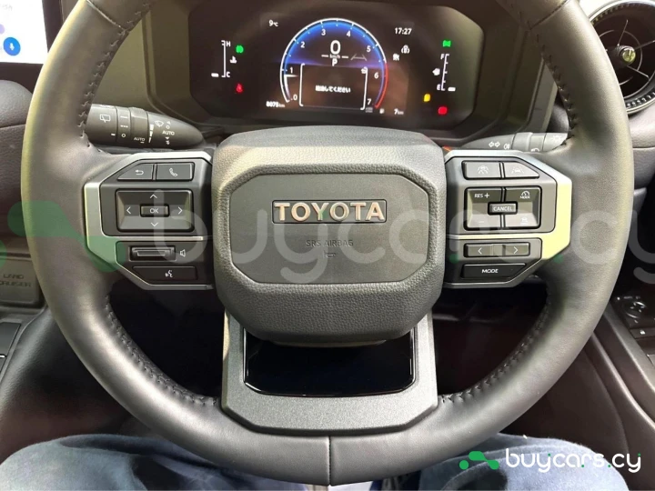 Toyota Land Cruiser 250 Черный