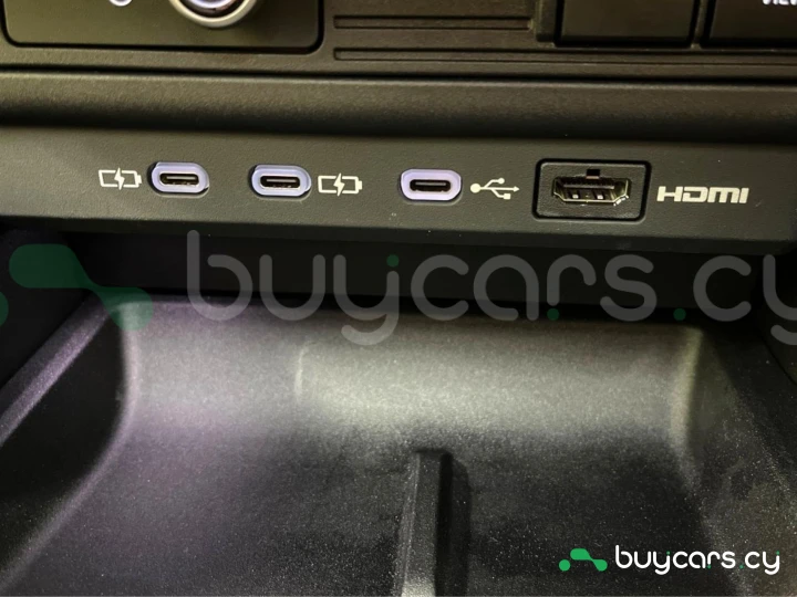 Toyota Land Cruiser 250 Черный