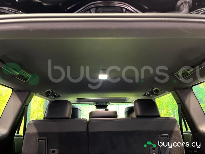 Toyota Land Cruiser 250 Черный