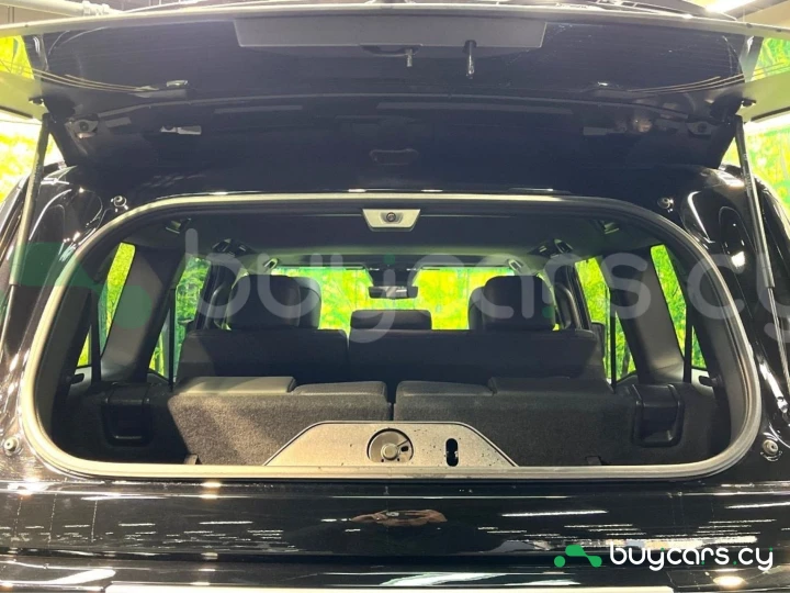 Toyota Land Cruiser 250 Черный