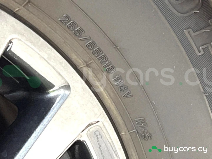 Toyota Land Cruiser 250 Черный