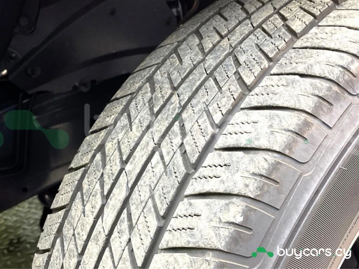 Toyota Land Cruiser 250 Черный