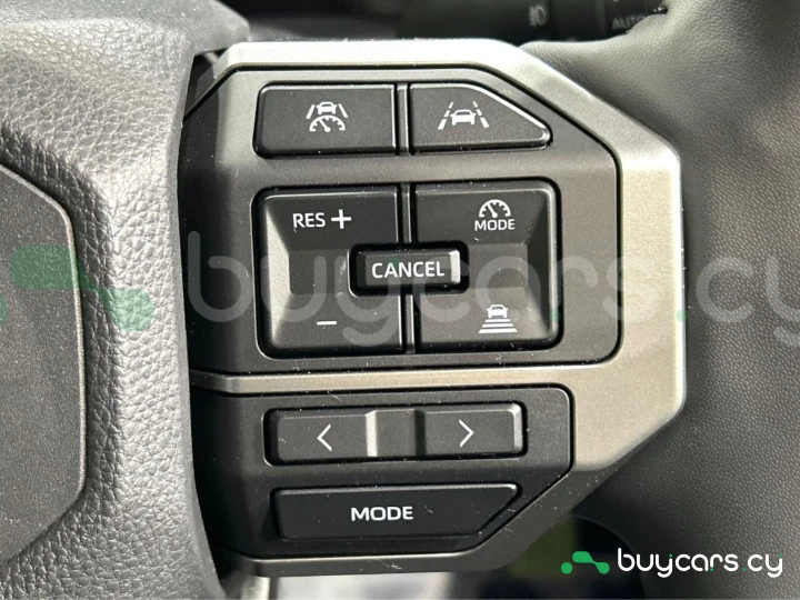 Toyota Land Cruiser 250 Серый