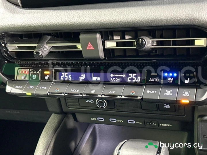 Toyota Land Cruiser 250 Серый