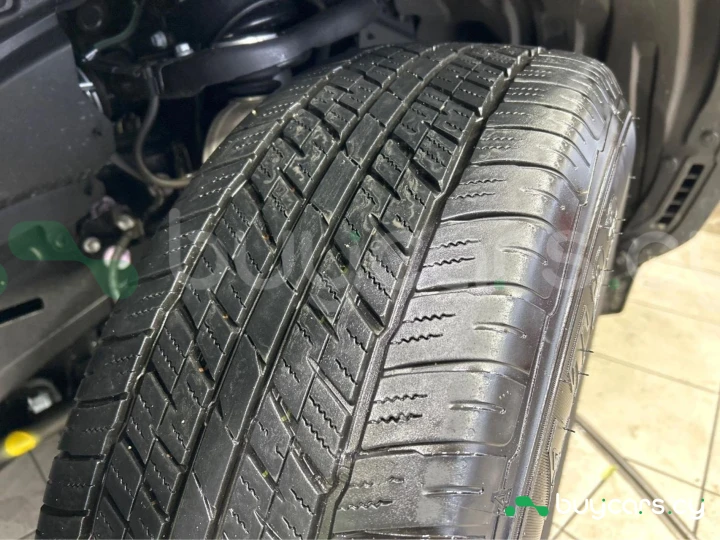 Toyota Land Cruiser 250 Серый