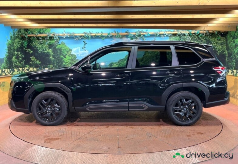 Subaru Forester Black