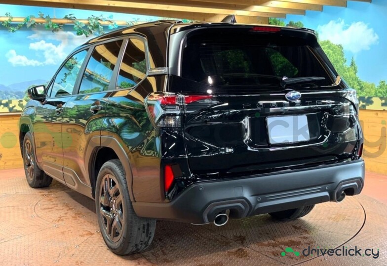 Subaru Forester Black