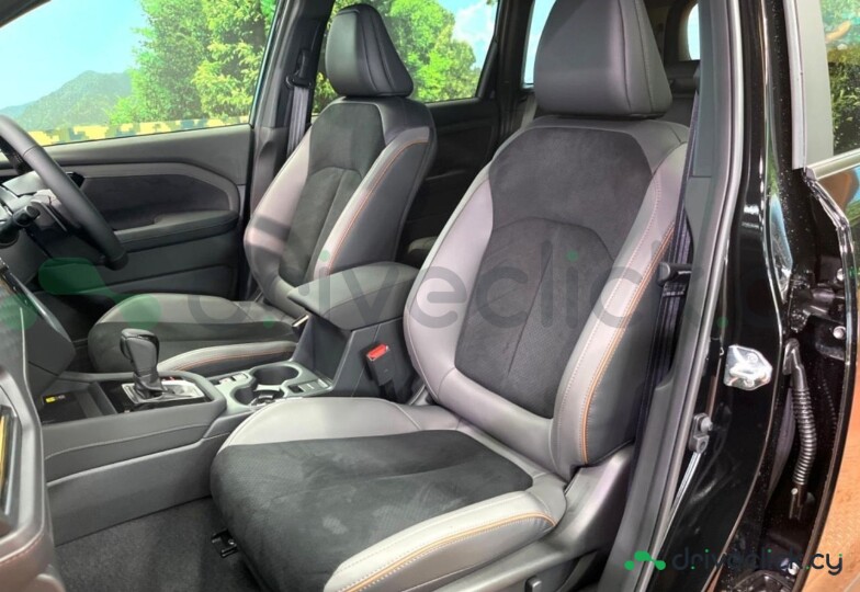 Subaru Forester Black