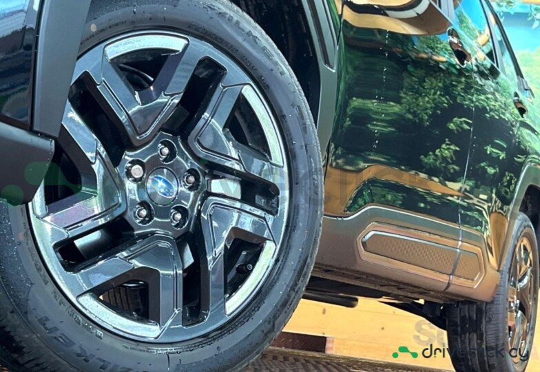 Subaru Forester Black
