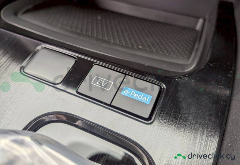 Nissan X-Trail Серый