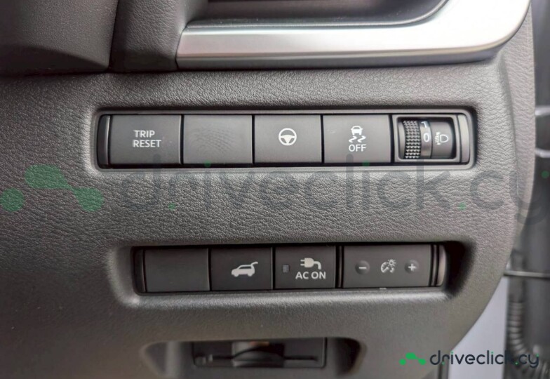 Nissan X-Trail Серый