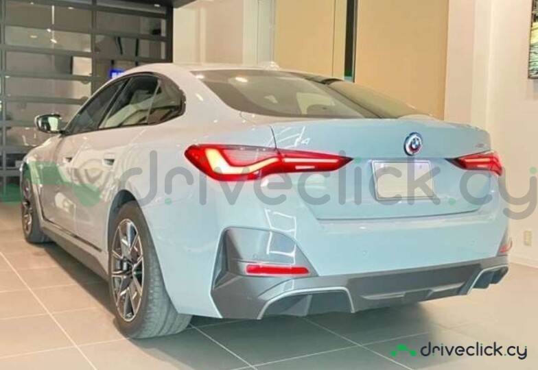BMW i4 White