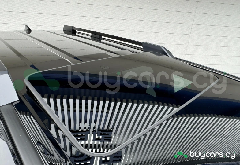 Toyota Land Cruiser 250 Черный