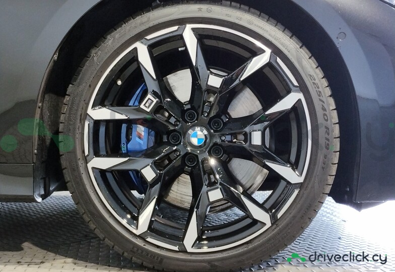 BMW 3 series Black