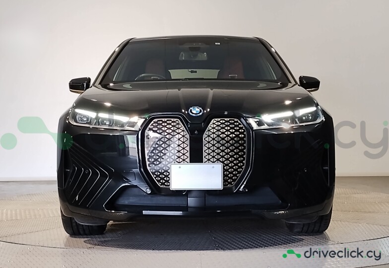 BMW iX Черный