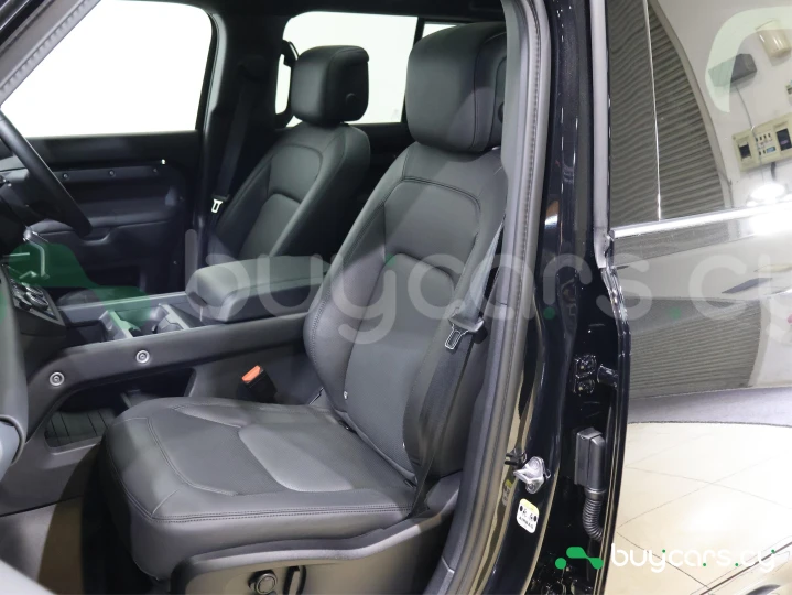 Land Rover Defender Черный
