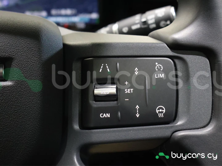 Land Rover Defender Черный