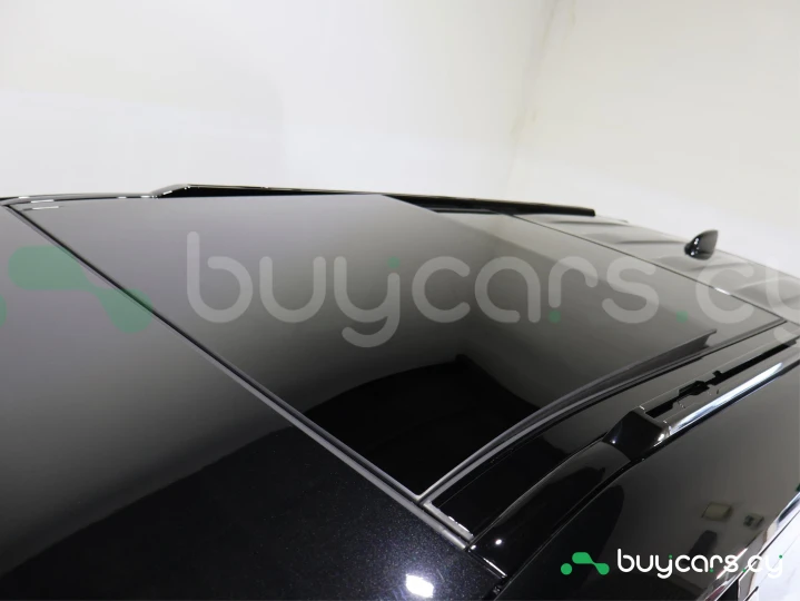 Land Rover Defender Черный