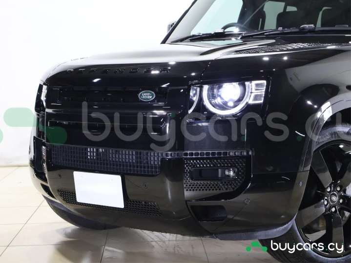 Land Rover Defender Черный