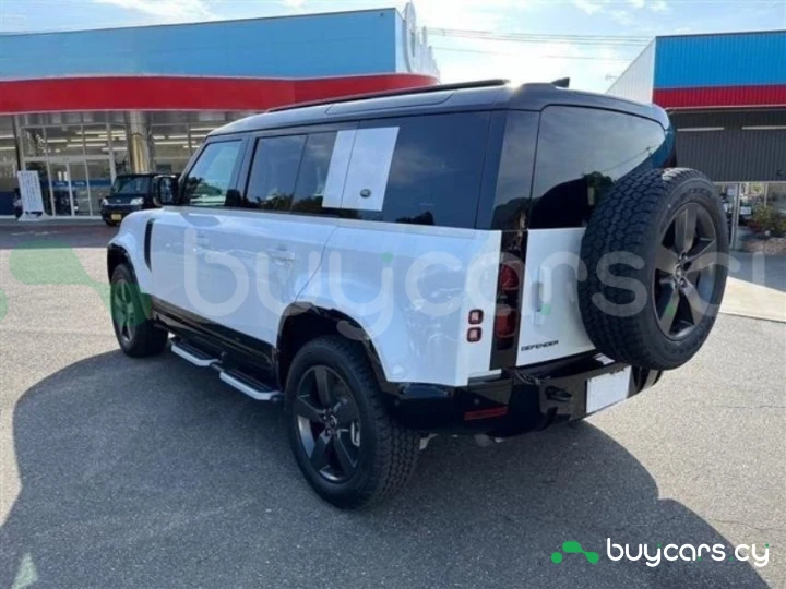 Land Rover Defender Белый