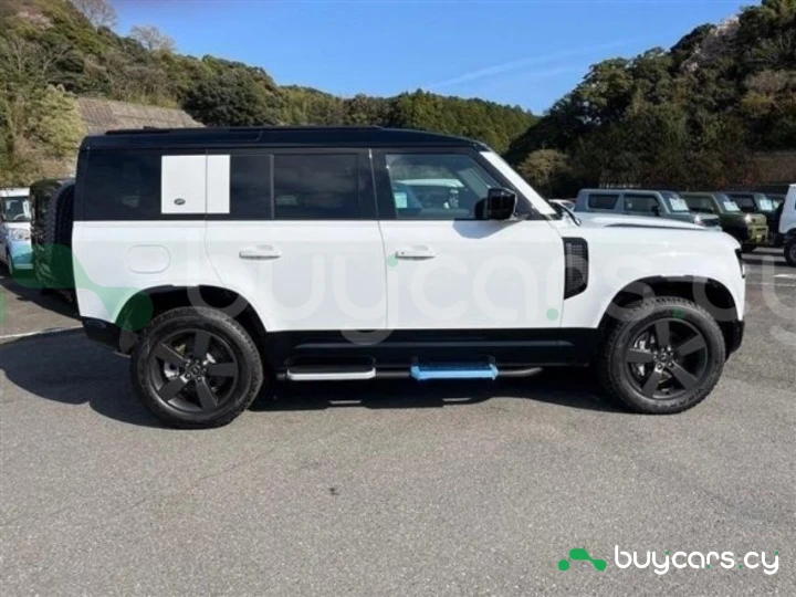 Land Rover Defender Белый