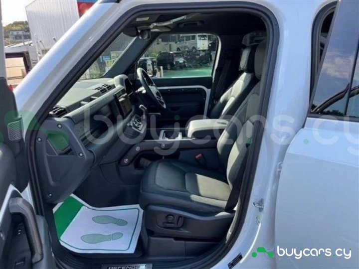 Land Rover Defender Белый