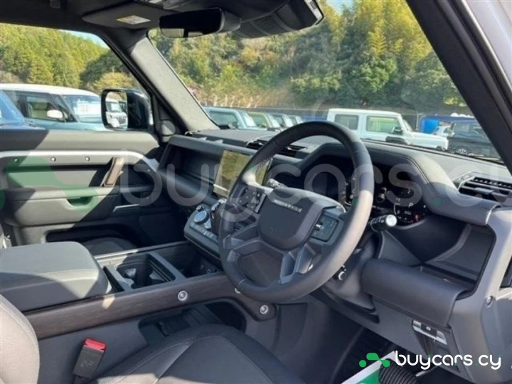 Land Rover Defender Белый