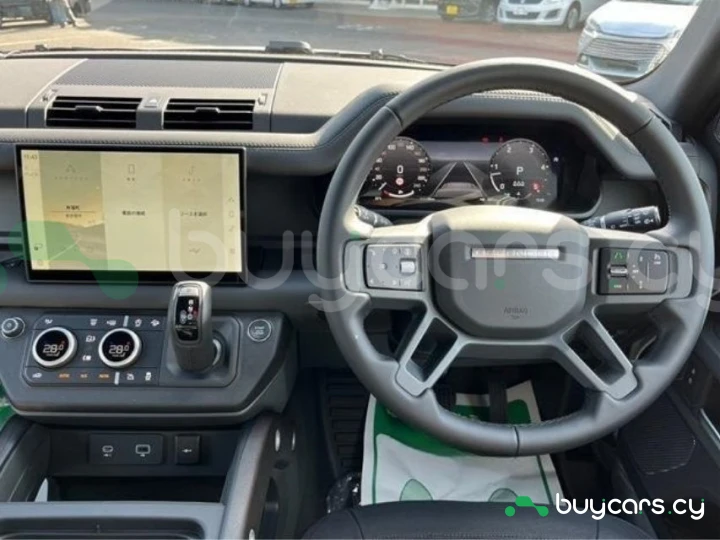 Land Rover Defender Белый