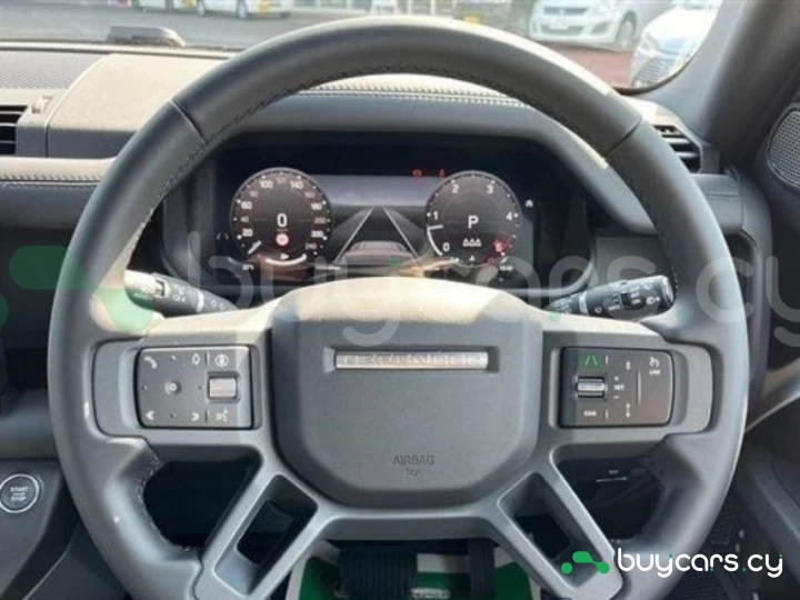 Land Rover Defender Белый