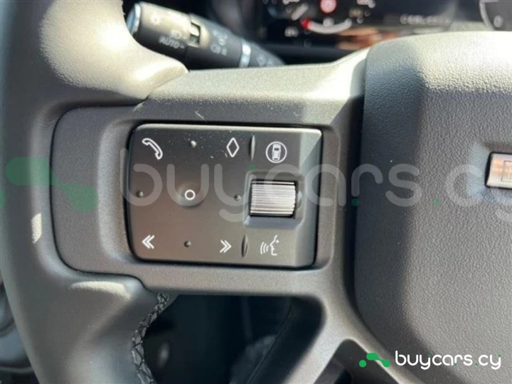 Land Rover Defender Белый