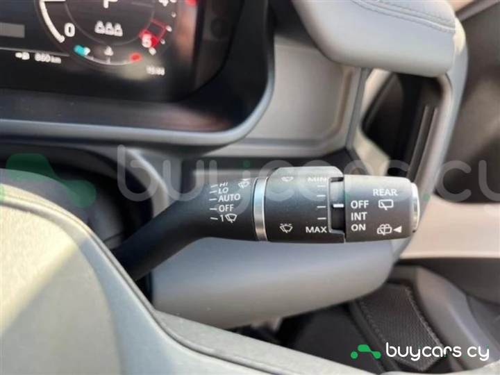 Land Rover Defender Белый