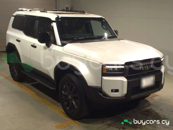 Toyota Land Cruiser 250 Белый