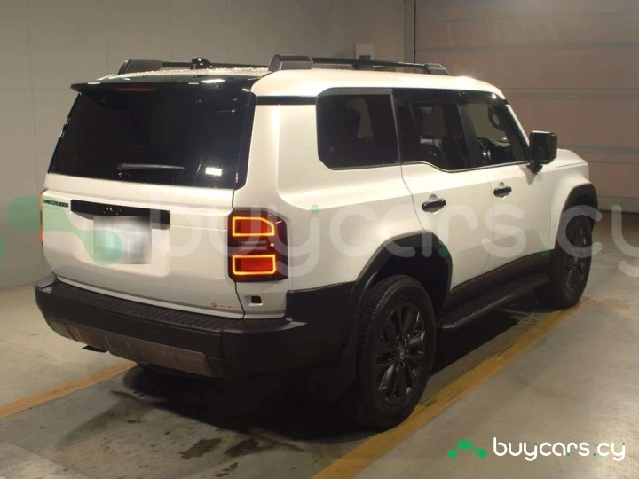 Toyota Land Cruiser 250 Белый