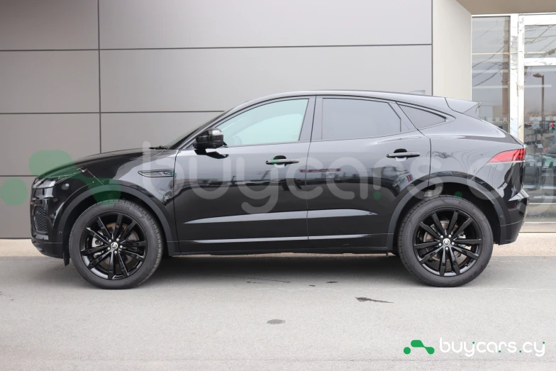 Jaguar E-Pace Черный