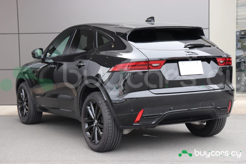 Jaguar E-Pace Черный